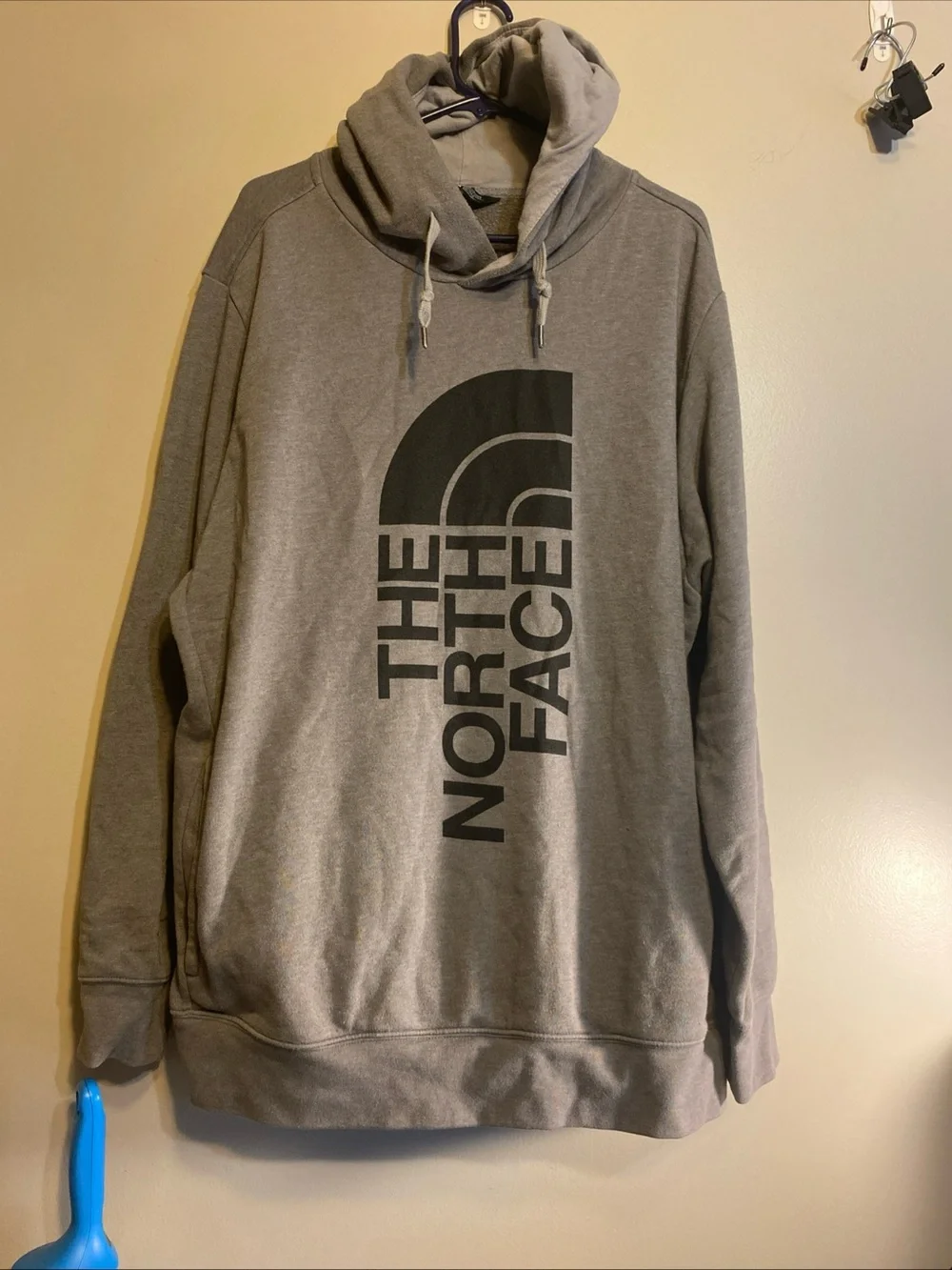 The North Face Men’s 2XL‎ Sweatshirt Grey Large Black block Logo Hoodie